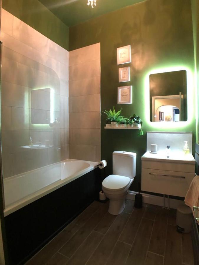 5 Spa Court, Boutique Holiday Apartment In Torquay Торки Экстерьер фото